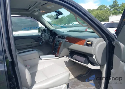 2007 Chevrolet Suburban 1500 Ltz z USA, uszkodzony, nr VIN 1GNFK16387J319816